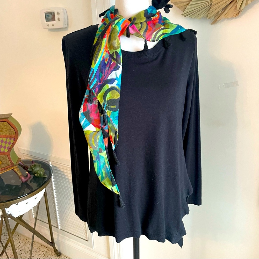 SOUTHCOTT Anthropologie Black Long Sleeve Knit Top! Great condition! Sz Medium